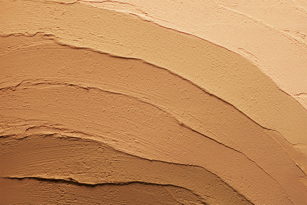 Which Foundation Is Best for Wrinkles & How to Use It